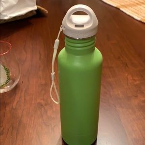 green Bottle keeper
